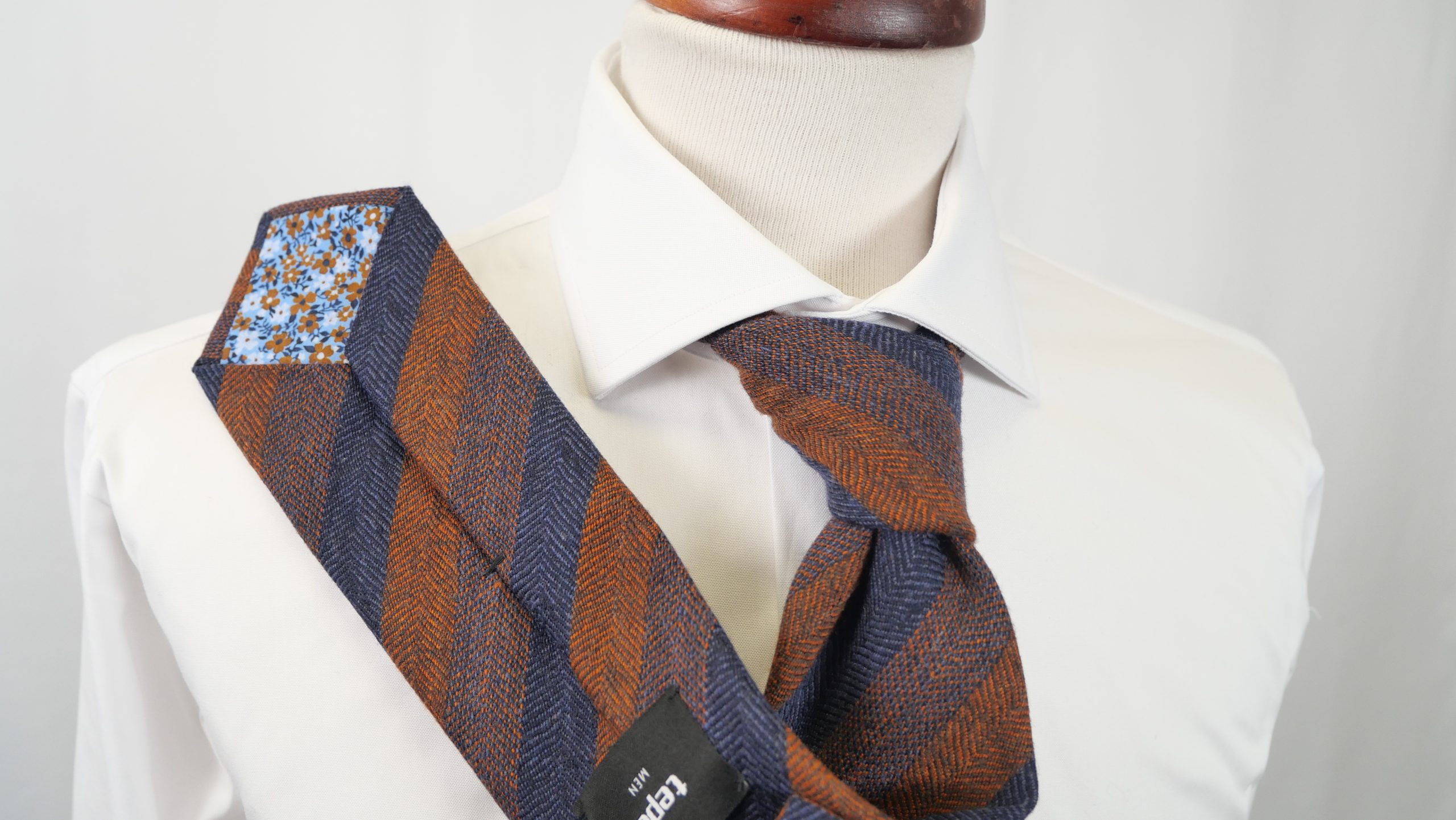 Krawatte, breite Streifen, Seide / Wolle